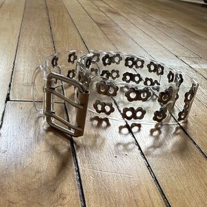 Y2K clear belt with silver flower accents